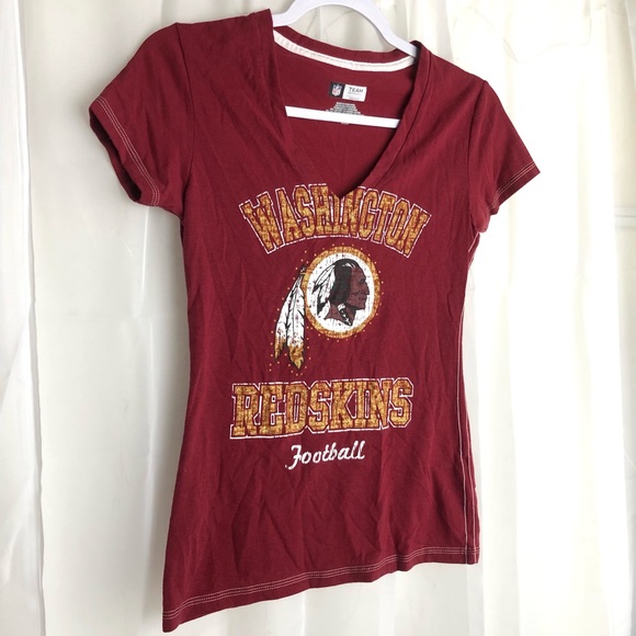 NFL Washington Redskins Women's V Neck Burgundy and Gold Tshirt Size Small - Picture 3 of 10
